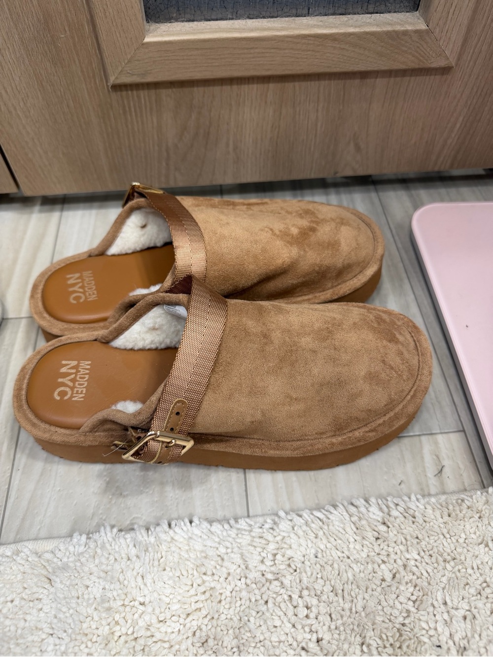 Clogs - Picture 4 of 4
